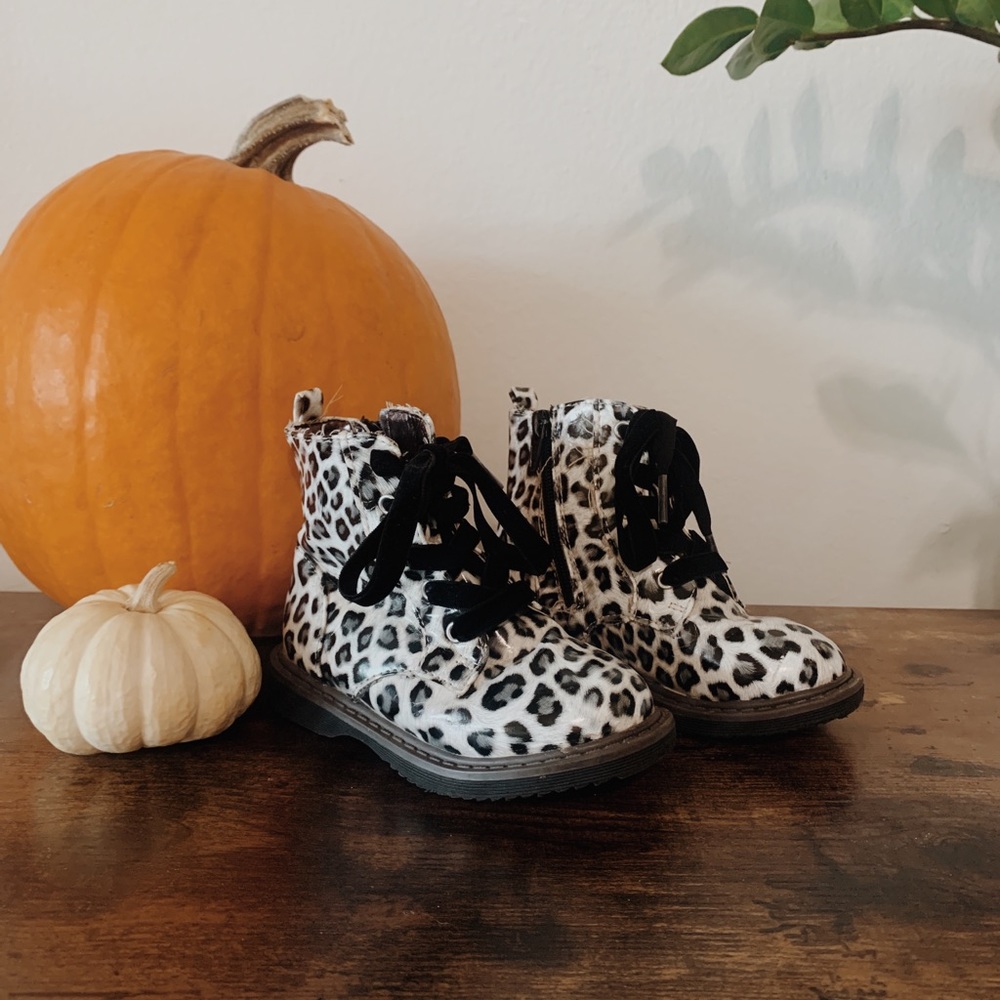 Leopard combat boots